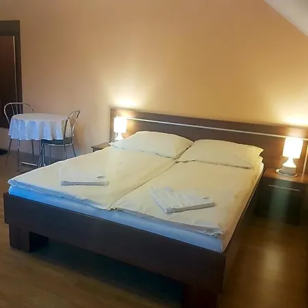 Couette-café U Andzi 3*