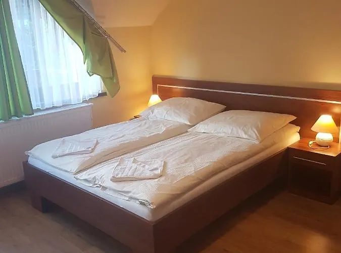 Oda ve Kahvaltı U Andzi